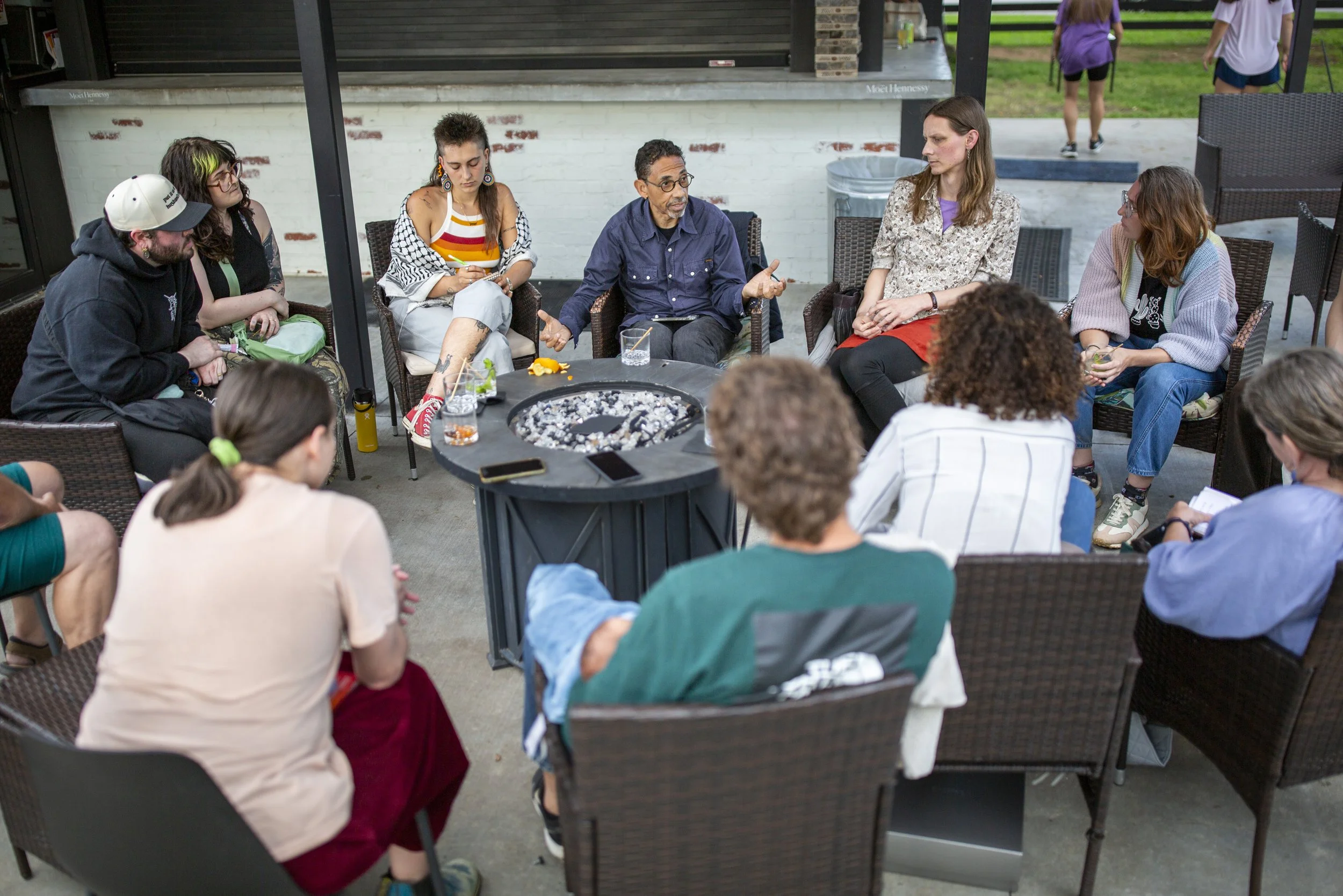 Imagen para los medios: It's Your Money, You Decide